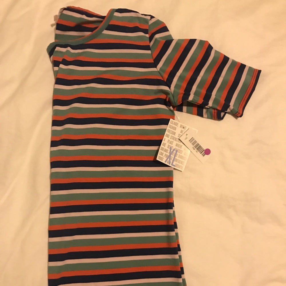 Lularoe Gigi shirt - Size XL - NWT